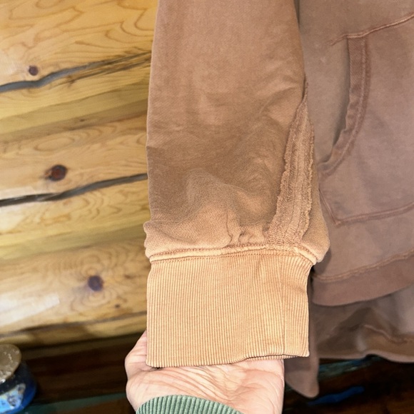 - Free People EUC North Sweatshirt Size M in Fawn ( Light Cocoa Brown) - Picture 7 of 11